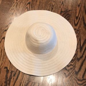 Gap Floppy Wide Brim Hat